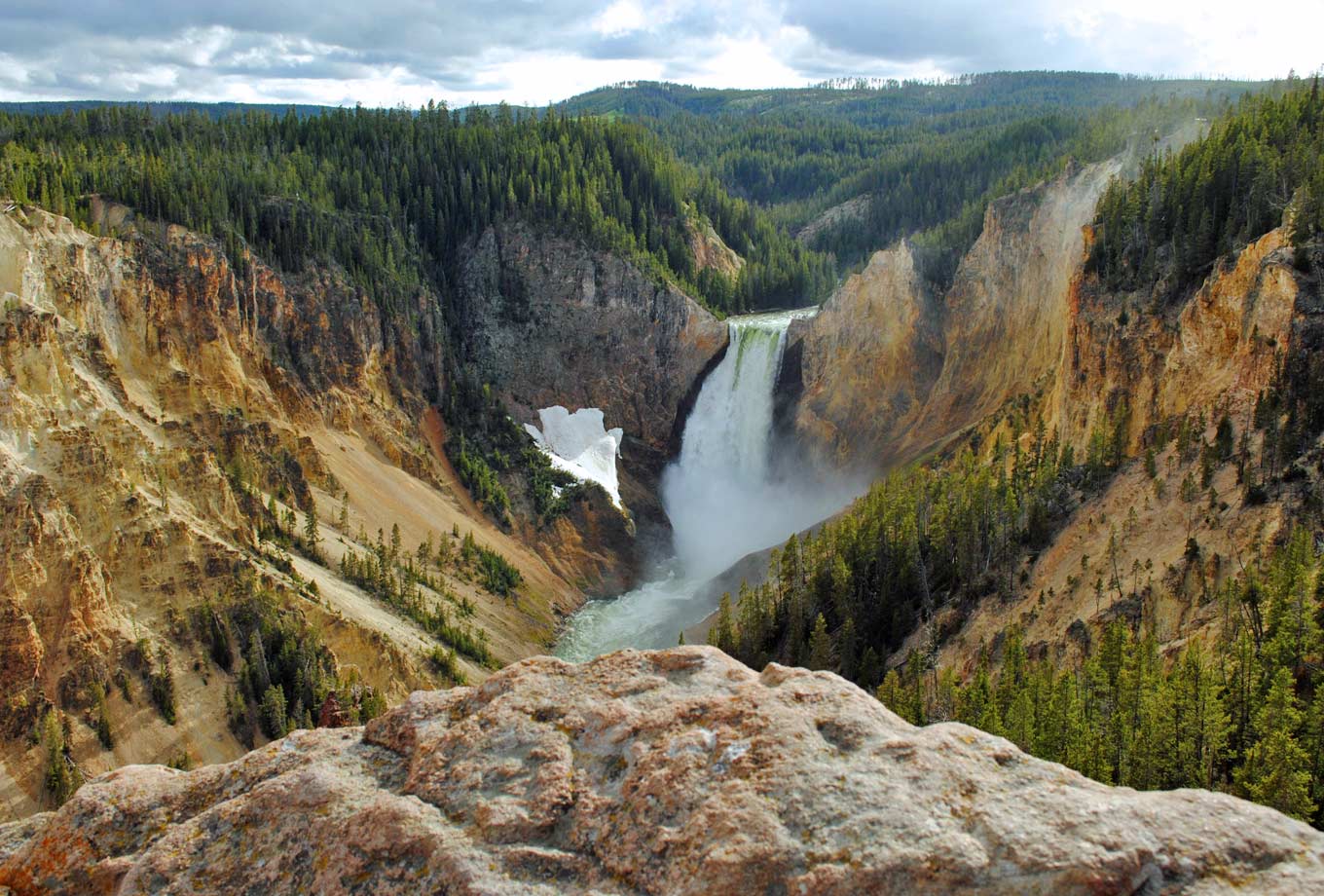 Grand Canyon of the Yellowstone in Yellowstone National Park